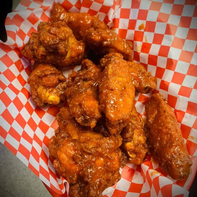 5 Pcs Wings and Fries.
